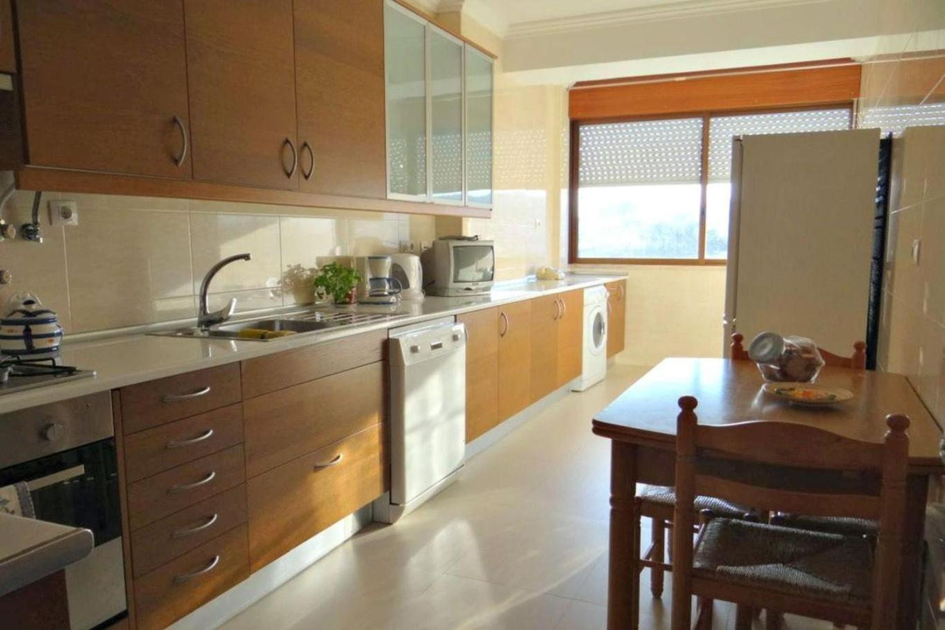 Be Local - Apartment With 2 Bedrooms In Infantado In Loures Bagian luar foto
